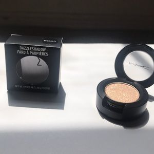 Mac DazzleShadow - Oh So Gilty